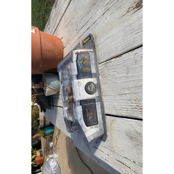 NIB "Star Trek Enterprise" Silik Figurine - Picture 5 of 7